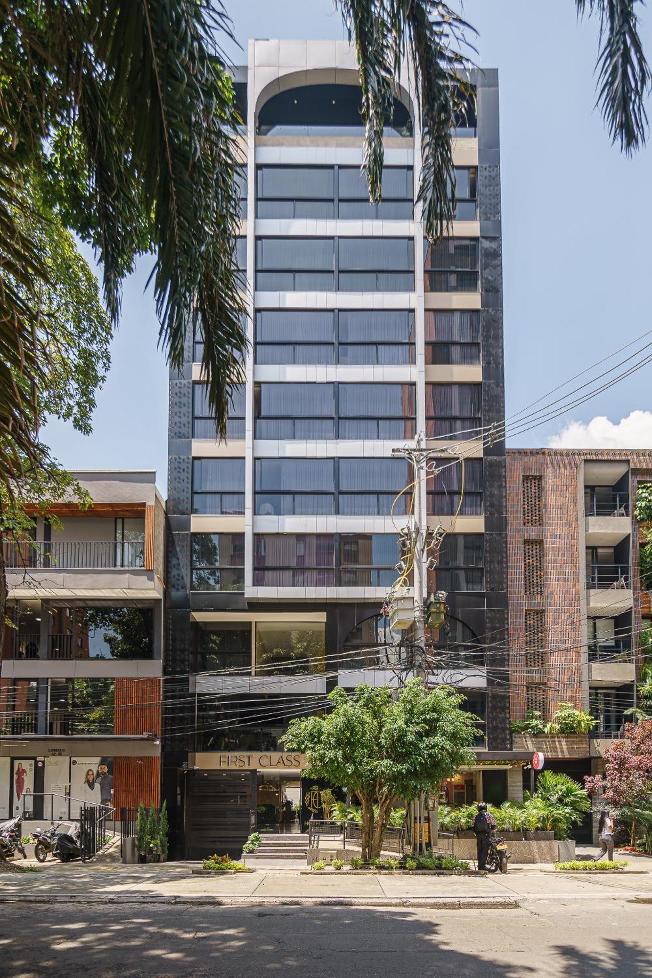 First Class Hotel Medellín Exterior foto